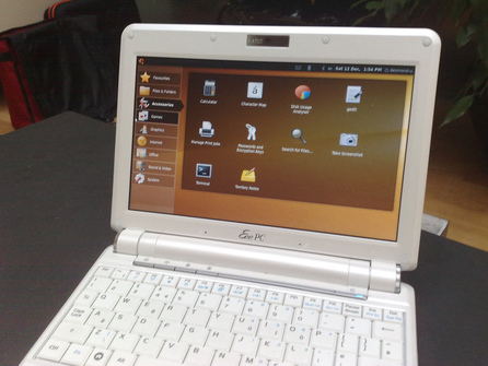 Na některé netbooky se dostalo i speciálně upravené Ubuntu (CC-BY Clive Darra)