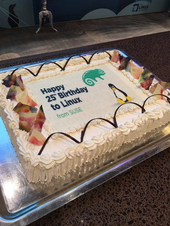 Dort k 25. narozeninám Linuxu (zdroj: SUSE)