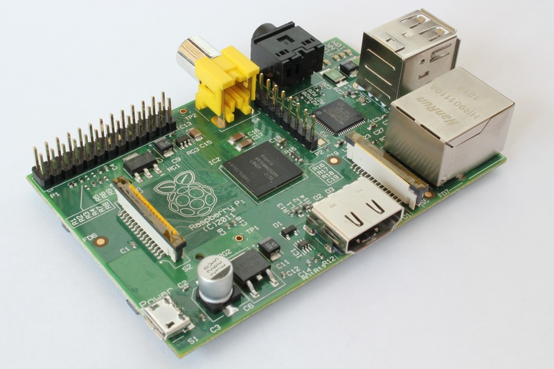 Raspberry Pi v celé své kráse. Autor: Jwrodgers, CC BY-SA 3.0