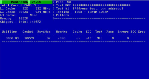 Memtest86+ v akci, pro větší přesnost výsledku je dobré nechat proběhnout