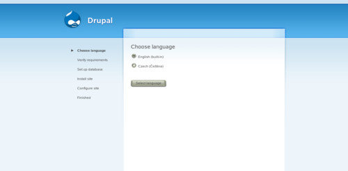 První krok instalace po připojení k www.mujnovydrupal.cz, výběr jazyka