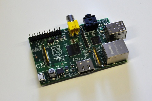 Fedora funguje například i na Raspberry Pi