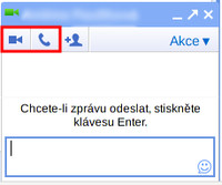 Dialogové okno pro chat, zvýrazněny ikony pro videohovor a telefonování